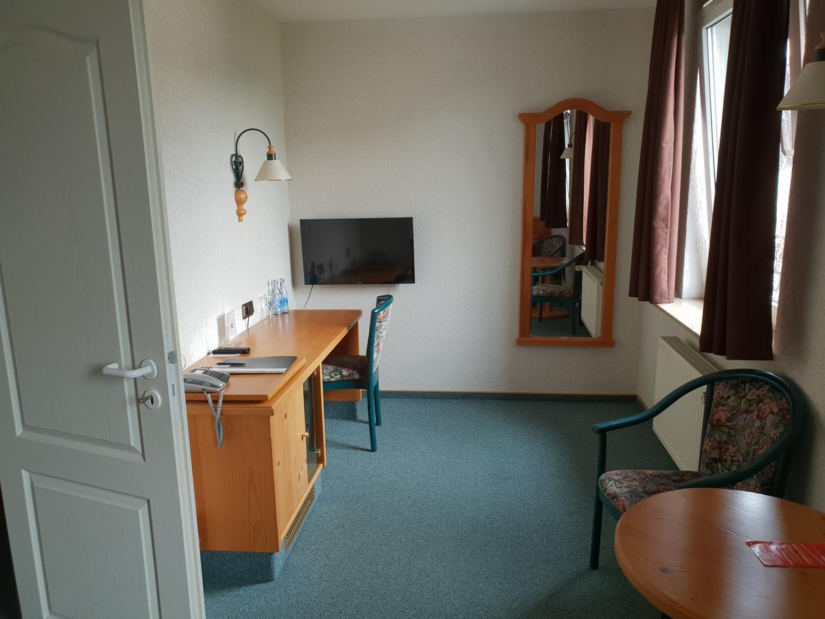 Hotel Gruener Baum Bretzenheim Kültér fotó