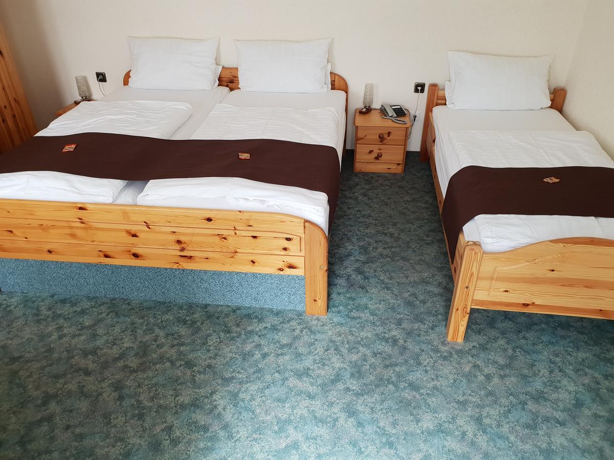 Hotel Gruener Baum Bretzenheim Kültér fotó