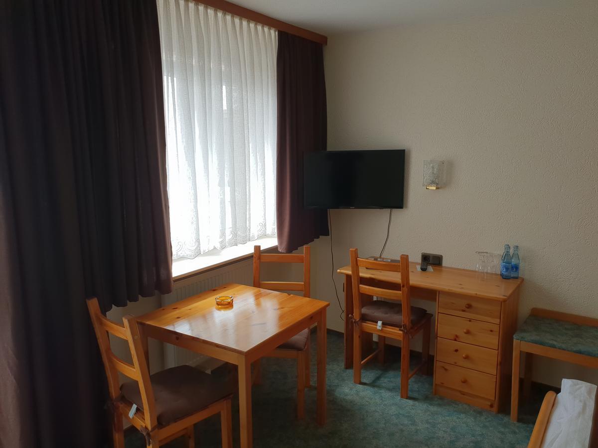 Hotel Gruener Baum Bretzenheim Kültér fotó